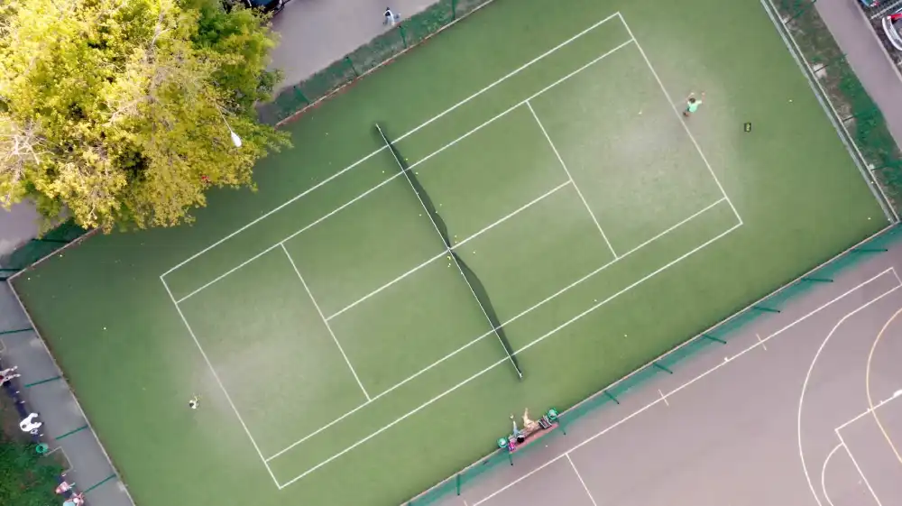 Tennisbane